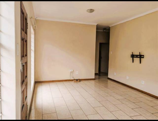 3 BEDROOM PROPERTY TO RENT IN ANNADALE